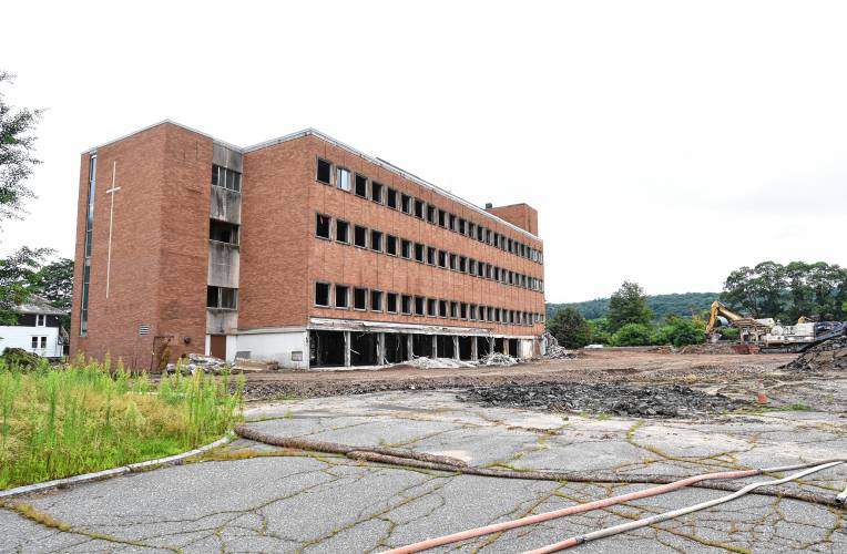 Greenfield Recorder Farren demolition in Montague to finish by November